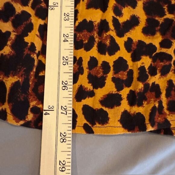 Free People Crescent Shaped Romper Leopard Print Deep V-Neck Tie Back Size Small - Picture 11 of 12